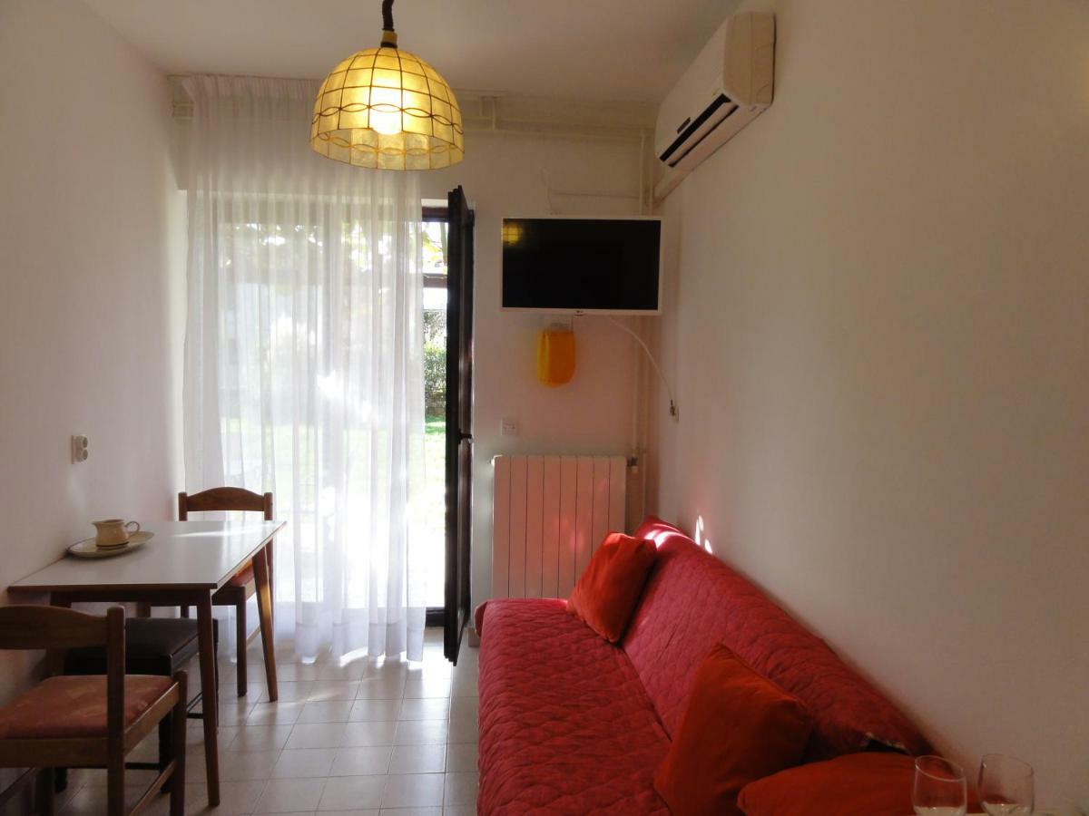 Nice And Cozy Apartment Ferry In เมดูลิน ภายนอก รูปภาพ