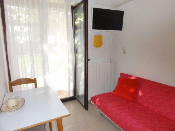 Nice And Cozy Apartment Ferry In เมดูลิน ภายนอก รูปภาพ